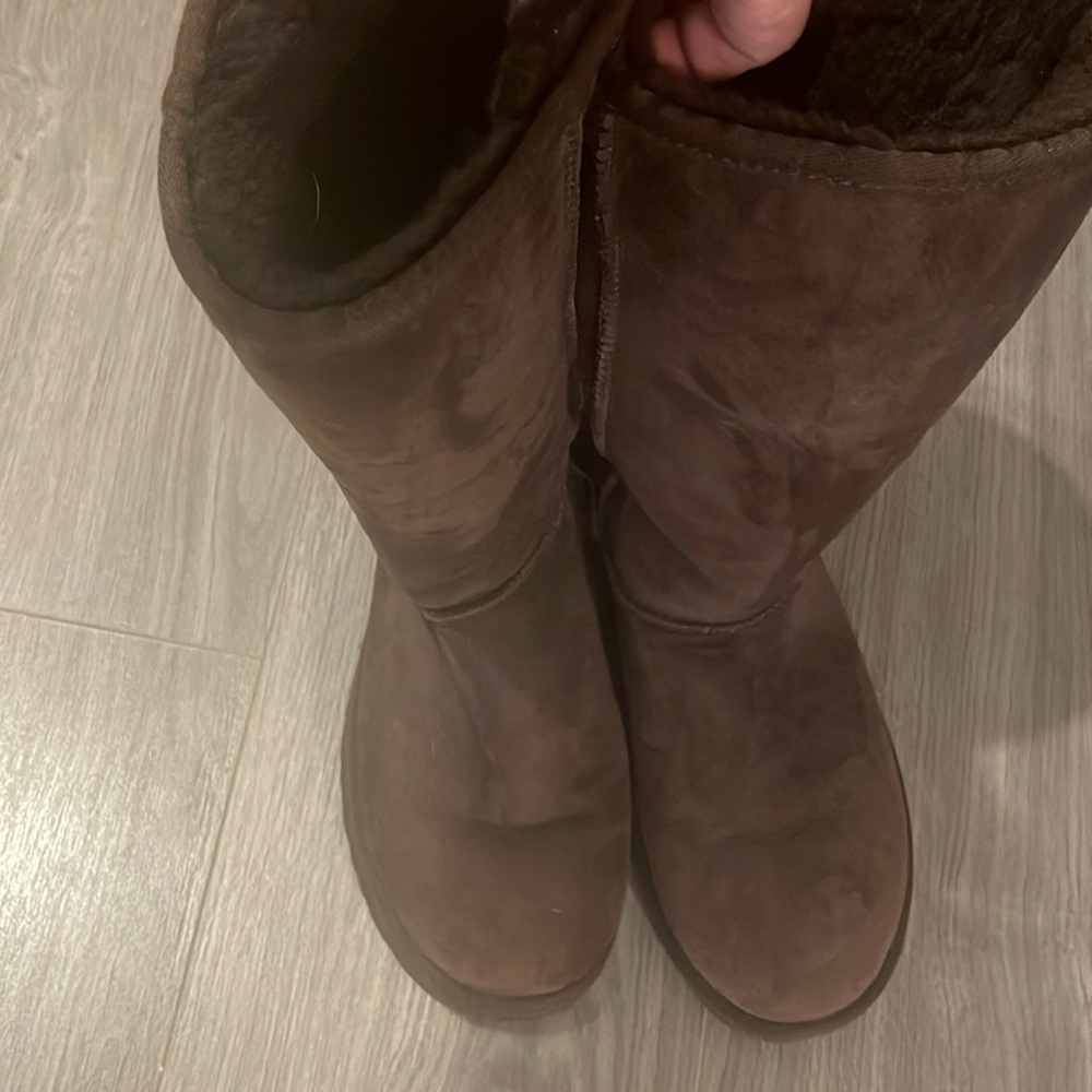 Ugg tall boots size 9